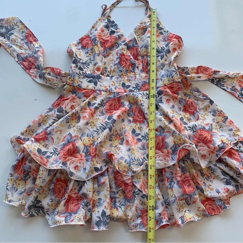 Balance Floral Mini Dress Size‎ S - Picture 2 of 9